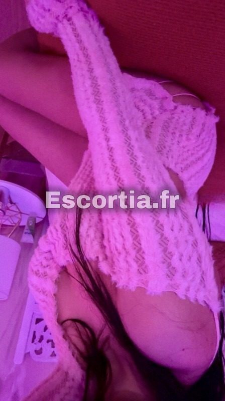Sarahdepla escort Toulon
