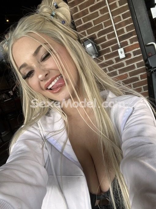 Gloriashowcam escort Angers