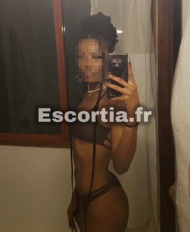 Nia95 photo 3