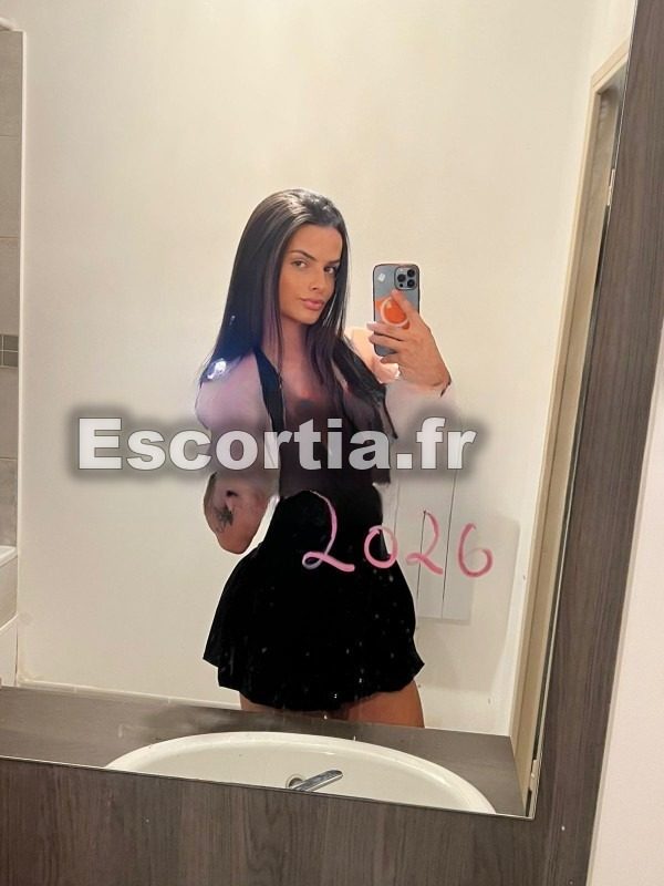 Livia19 photo 2