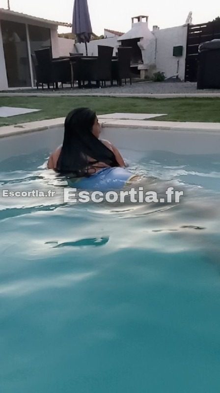 Lola reel escort Antibes