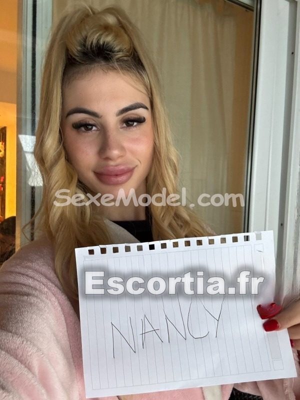 kellyyyyy escort Orléans