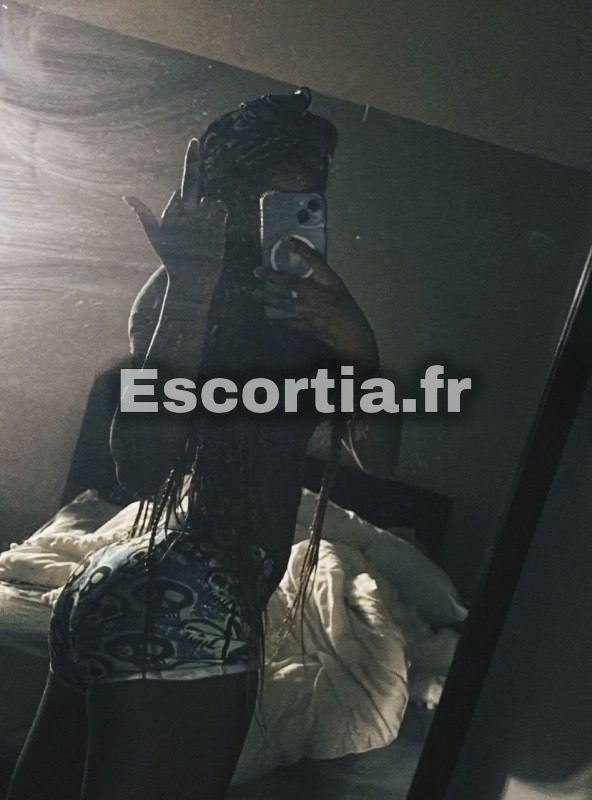 Coco photo 5