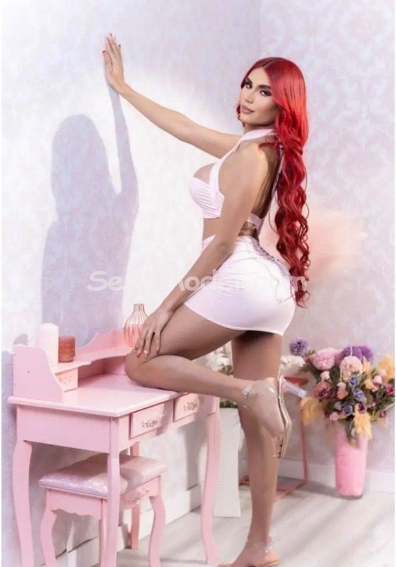 Giana-23cm escort Rennes