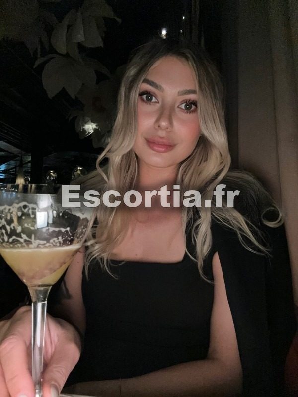 Eva escort Strasbourg