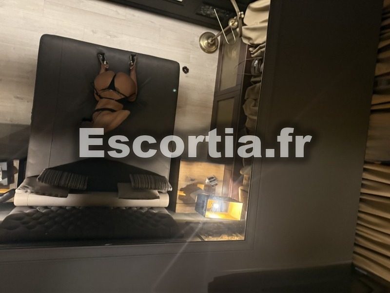 CeliaMaroc escort Orléans