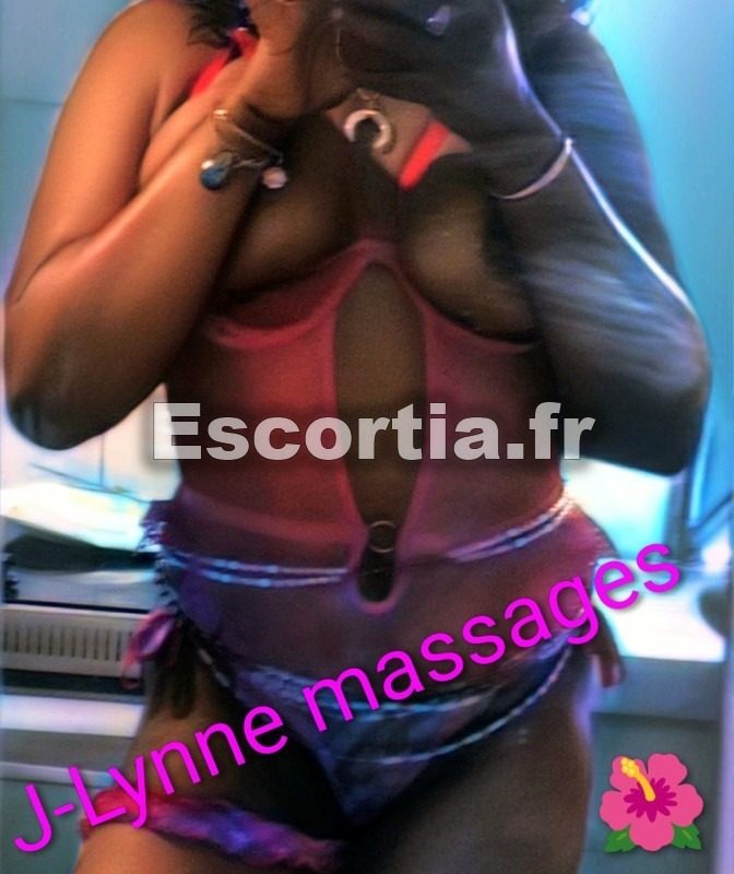 JLYNNE ROYALE X photo 3