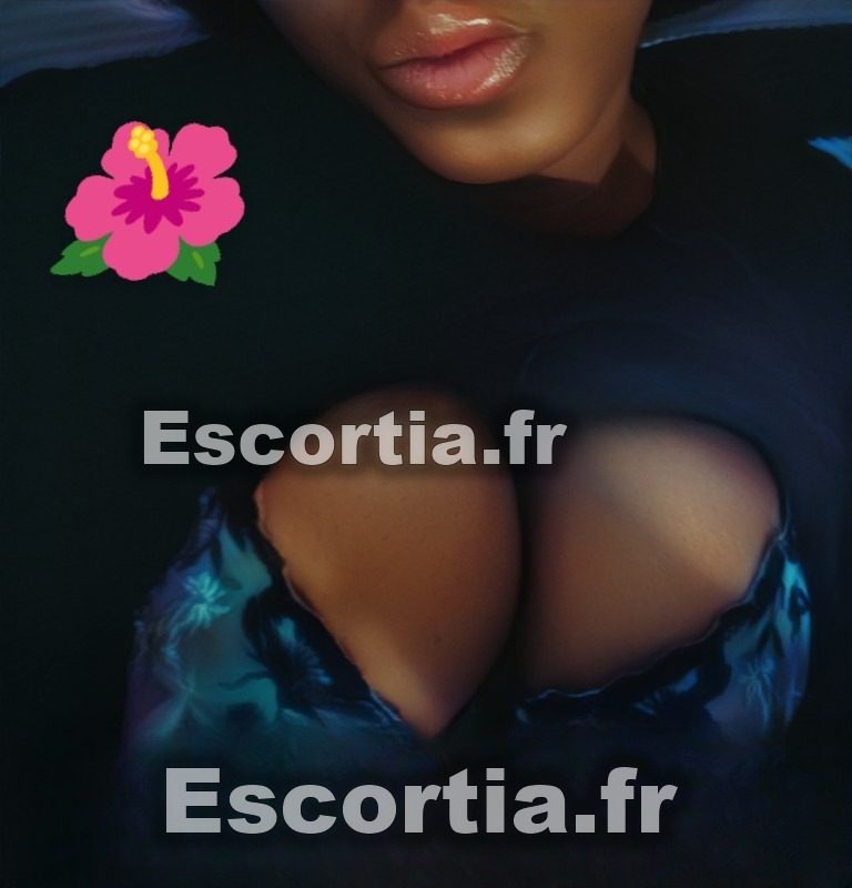 JLYNNE ROYALE X photo 4
