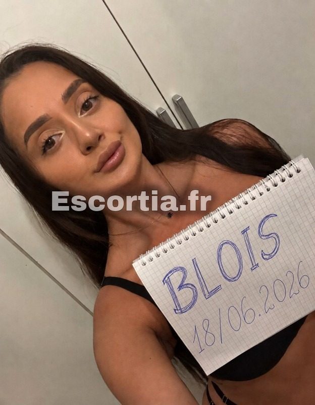 CIara FR escort Blois