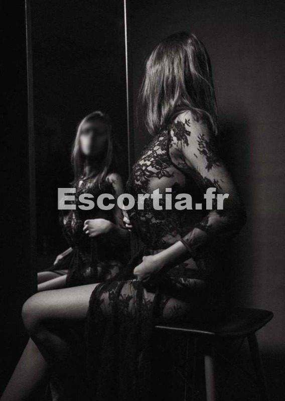 Kayah escort Dijon