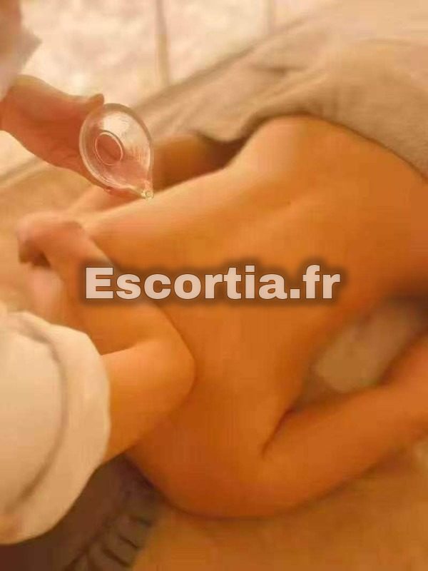Massage nu de Lulu. escort Clermont-ferrand