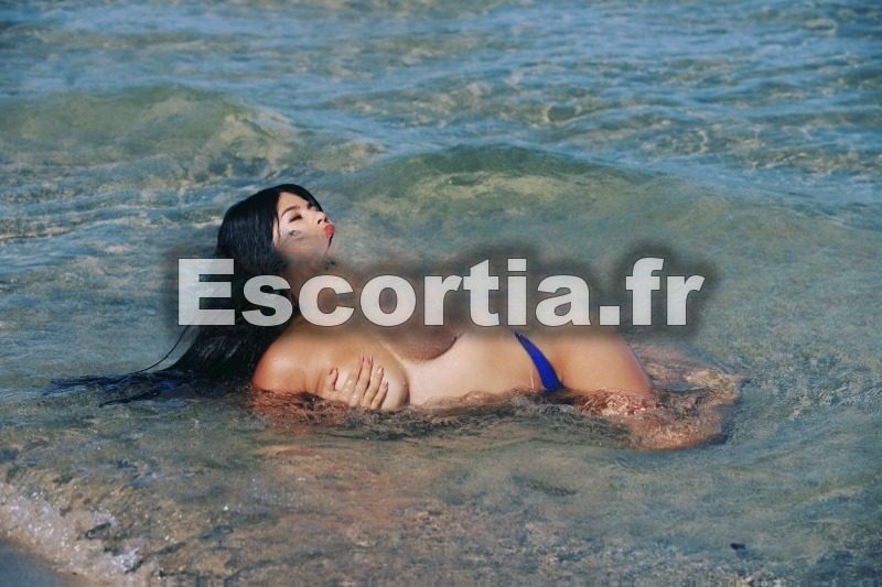 Mia new photo 5