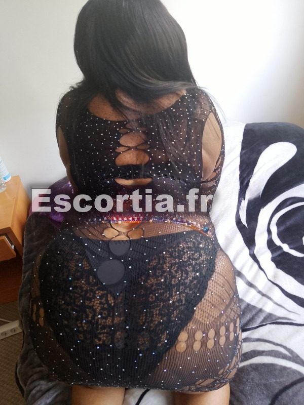 emili01 escort Paris
