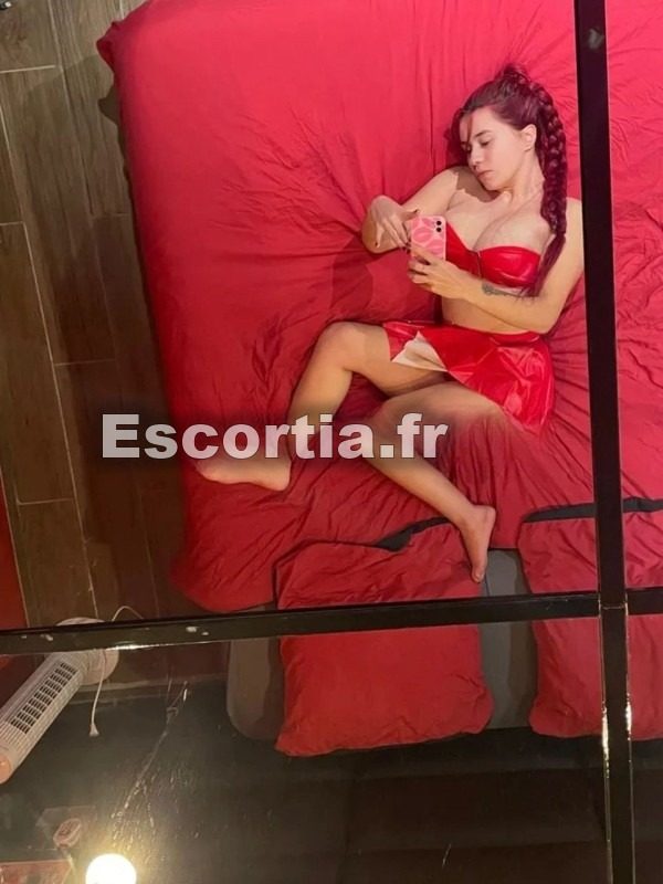 Nina Gfe photo 3