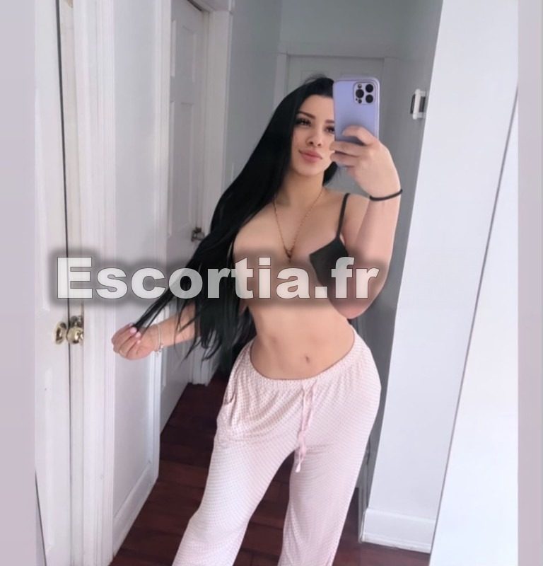 Mia mia escort Antibes