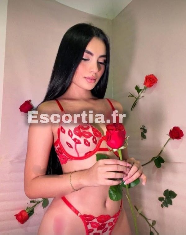 Salome photo 4