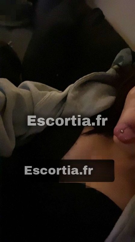 camss92ii escort L'isle-sur-la-sorgue
