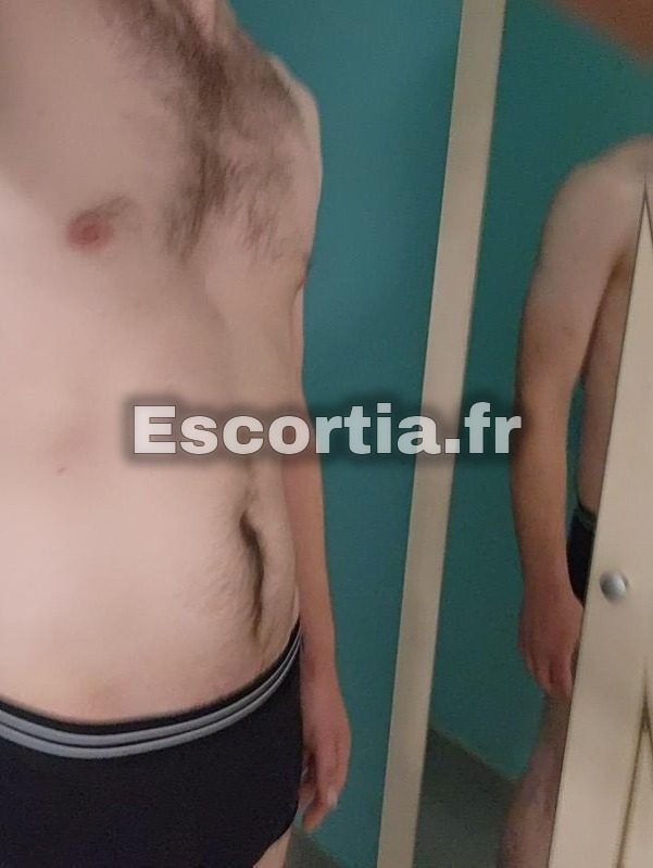 Axel escorte42 photo 2