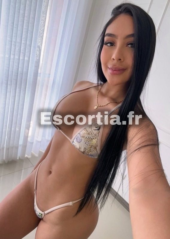 Camila 00 photo 3