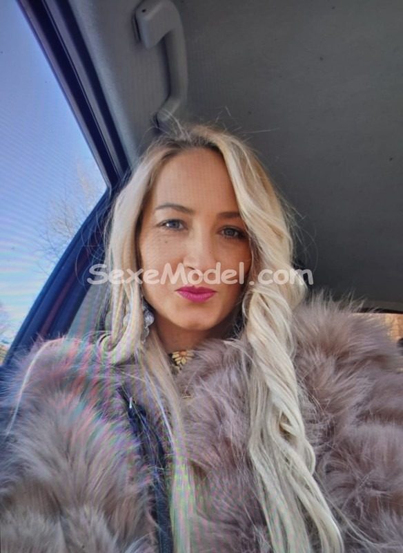 ADELYNA901 escort Paris