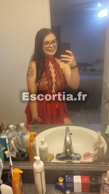 Rose Dupe photo 4