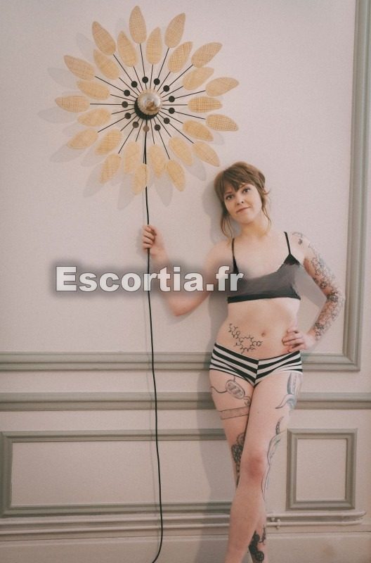 Mya Belladone escort Orléans