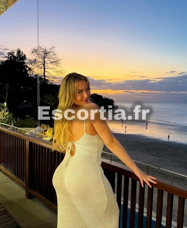 Jeanne Eve photo 4