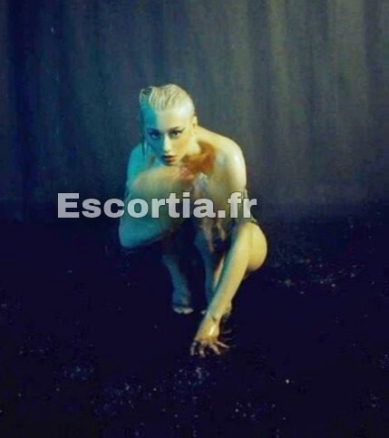 AminaFrance photo 5