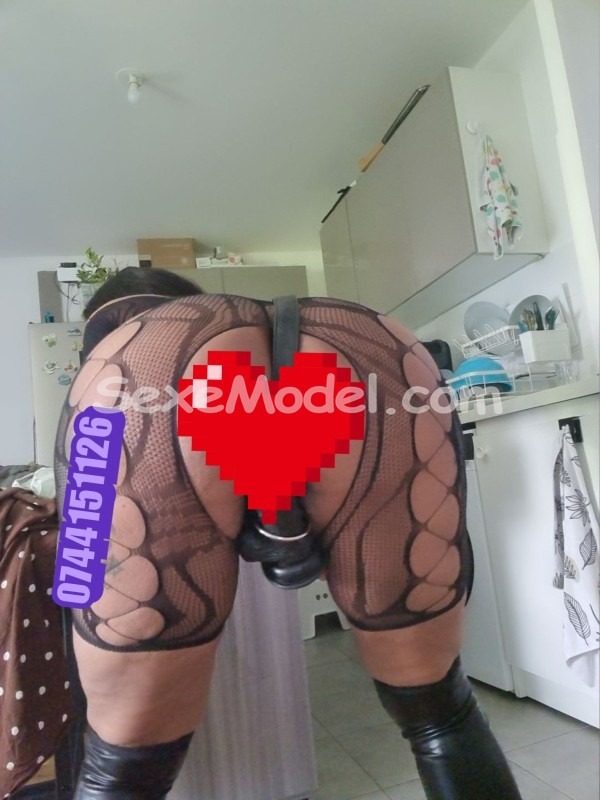 DOMINATION MASSAGE PROSTATIQUE escort Cormeilles-en-parisis