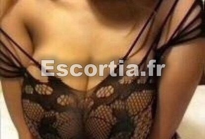LESLY BELLE BLACK escort Nantes