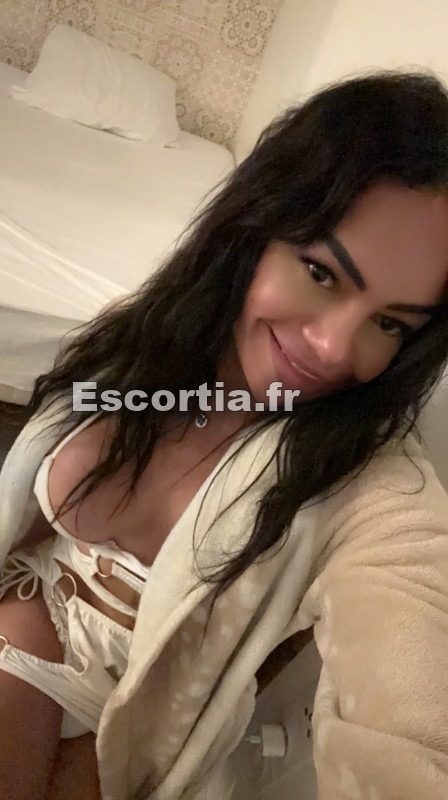 Jennifer trans escort La Rochelle