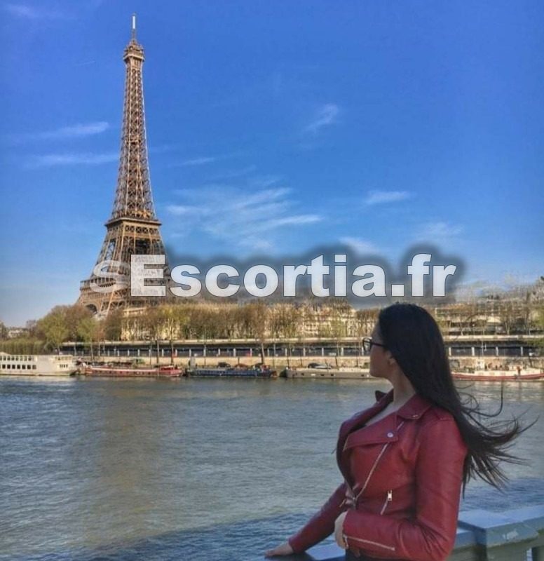 FEMME FONTAINE escort Dijon