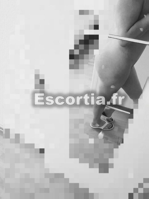 BRITTNEY TOP escort Perpignan