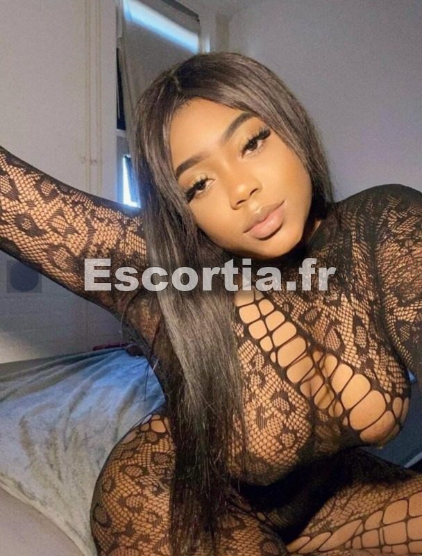 Karol escort Montluçon