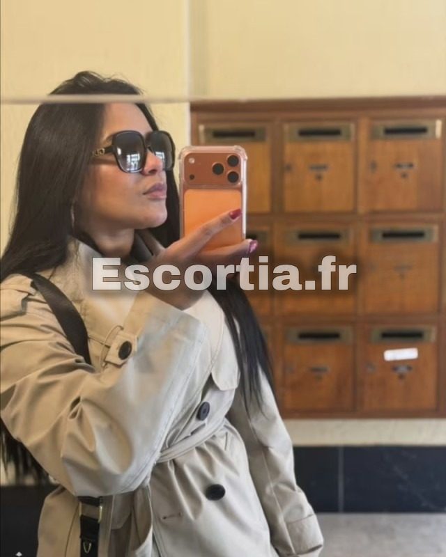 Massage Prostatique intense Bia escort Enghien-les-bains
