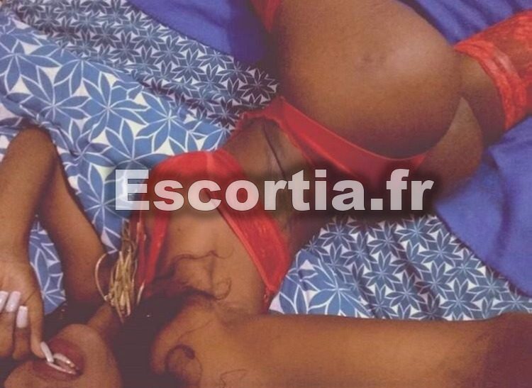 CamillaBlackTransdomi24h24 photo 3