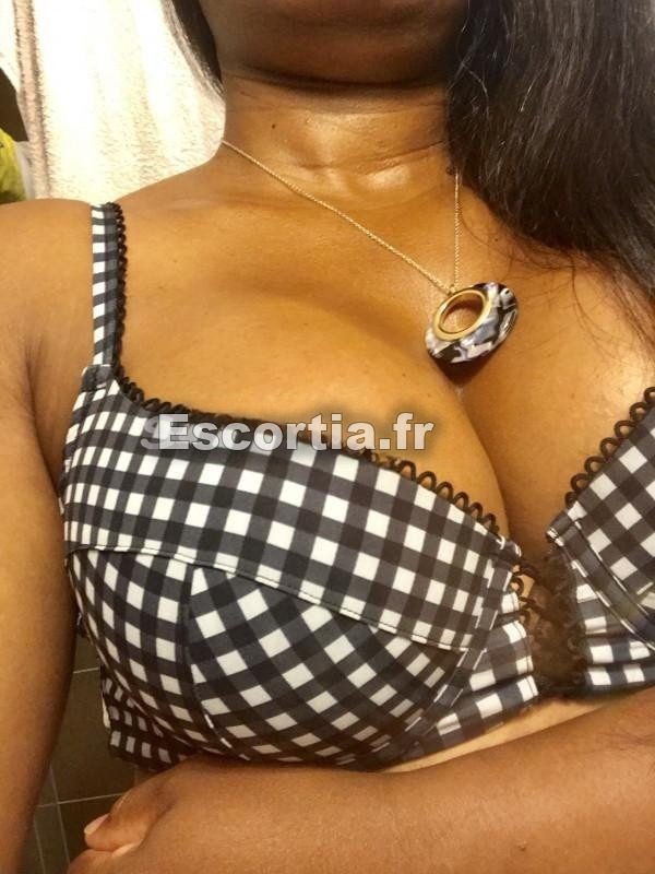 Siaracola escort Cannes