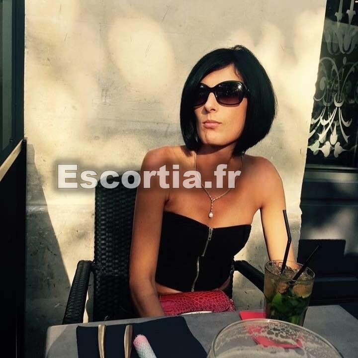 debie francaise escort Tours