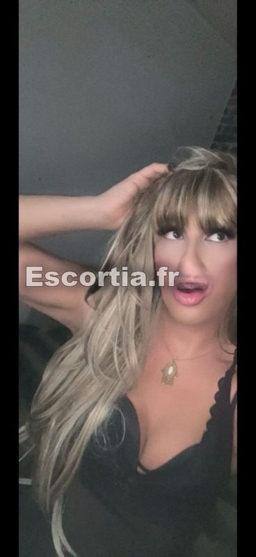 Sab RINA escort Courbevoie