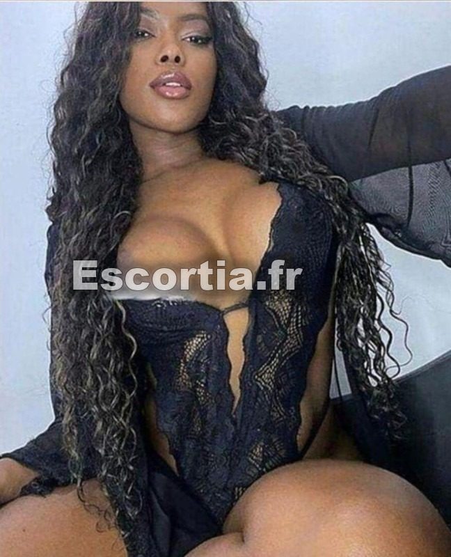 Anabella escort Montreuil