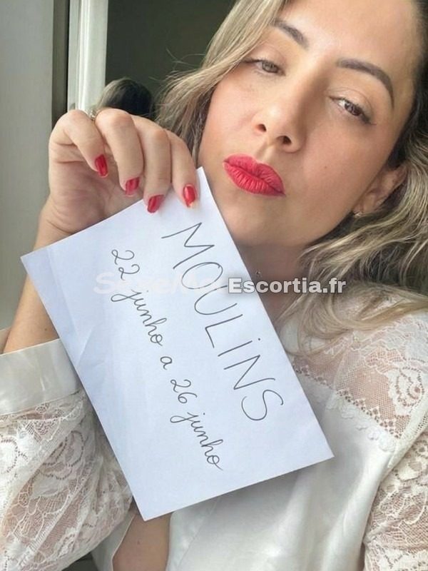 PETRA  BELLA escort Bourgoin-Jallieu
