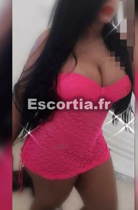 SARAH COQUINE photo 4