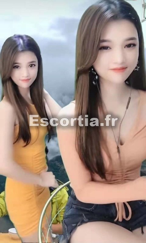 Sophie escort Versailles