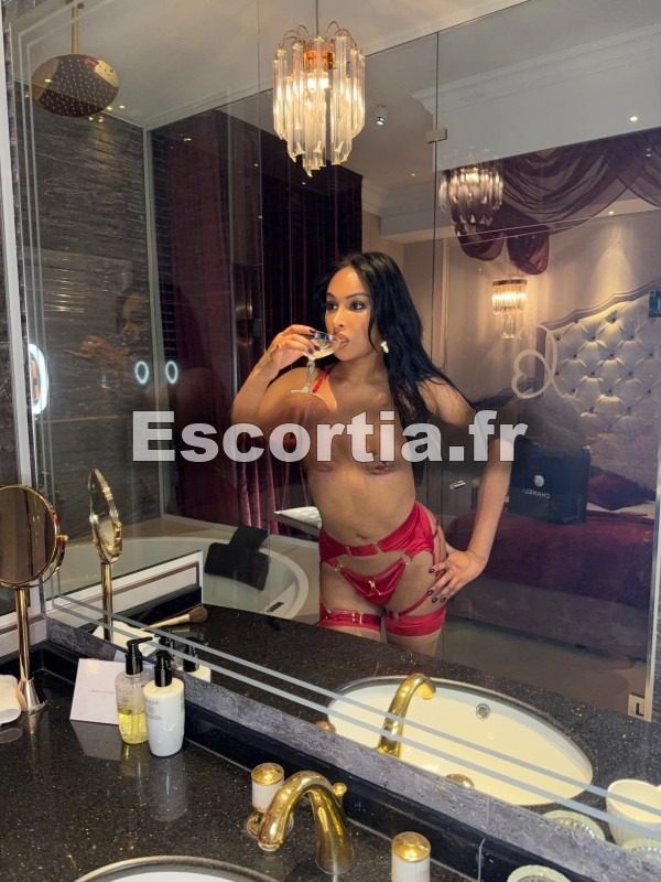 Beurette metisse escort Lyon