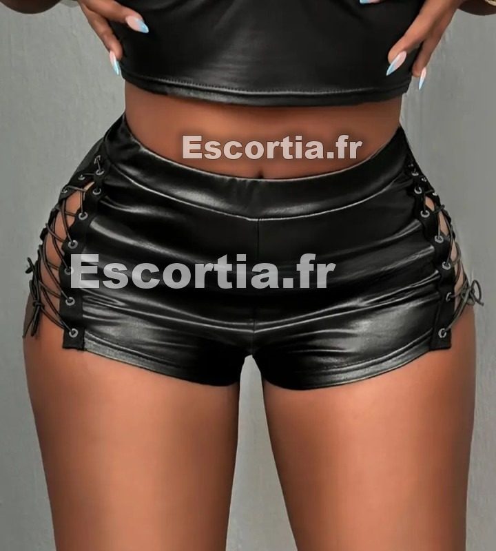 BELLE RENOISE escort Lille