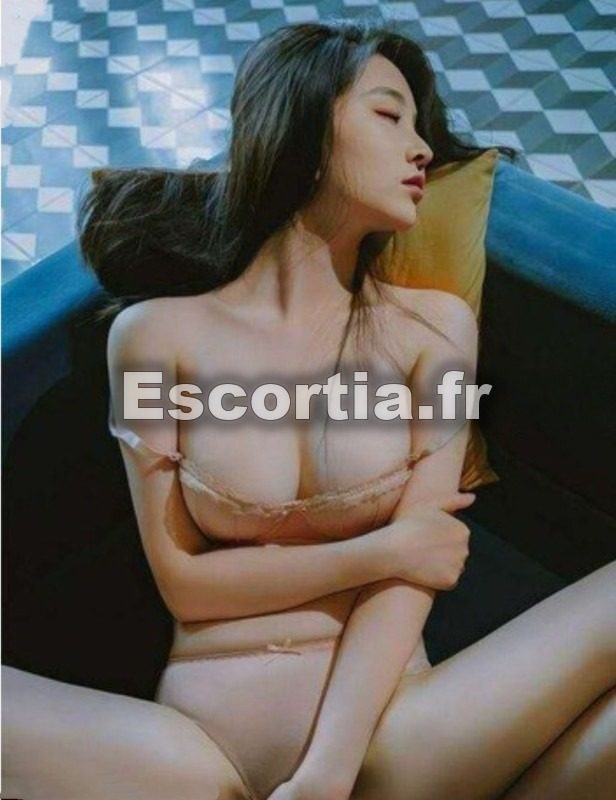 weiwei escort Chaumont