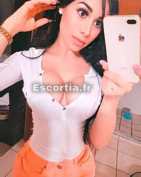 Lynda escort Draguignan