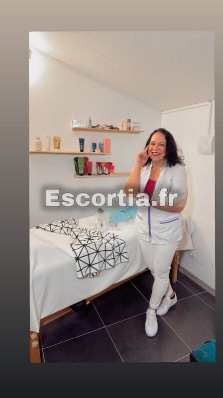 Ambience climatize escort Bordeaux