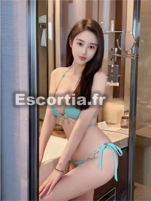 sexy xinni escort Saint-Valery-en-Caux