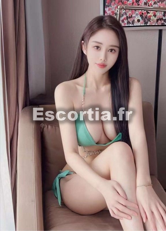 sexy xinni photo 2